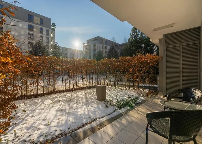 Zoliborz Business - Private Garden, Parking By Rentujemy Apartman Varsó